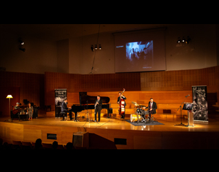 Maddison Pack en el escenario del CSMA
